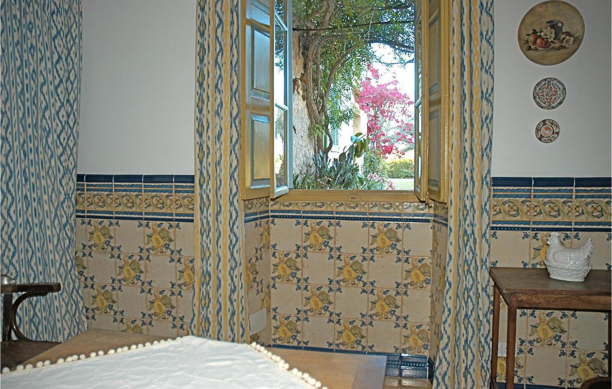 Lovely In Vakantiehuis Porreres